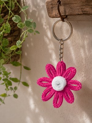 Pink Daisy Pipe Cleaner Keychain – Handmade Flower Keyring